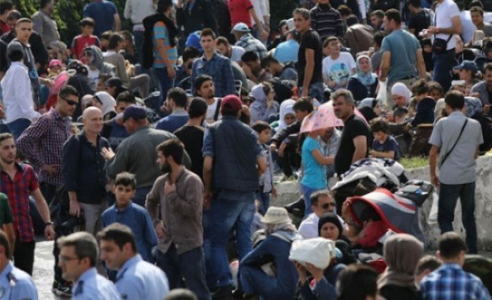 Ekrem İmamoğlu açıkladı: İşte İstanbul'daki göçmen sayısı