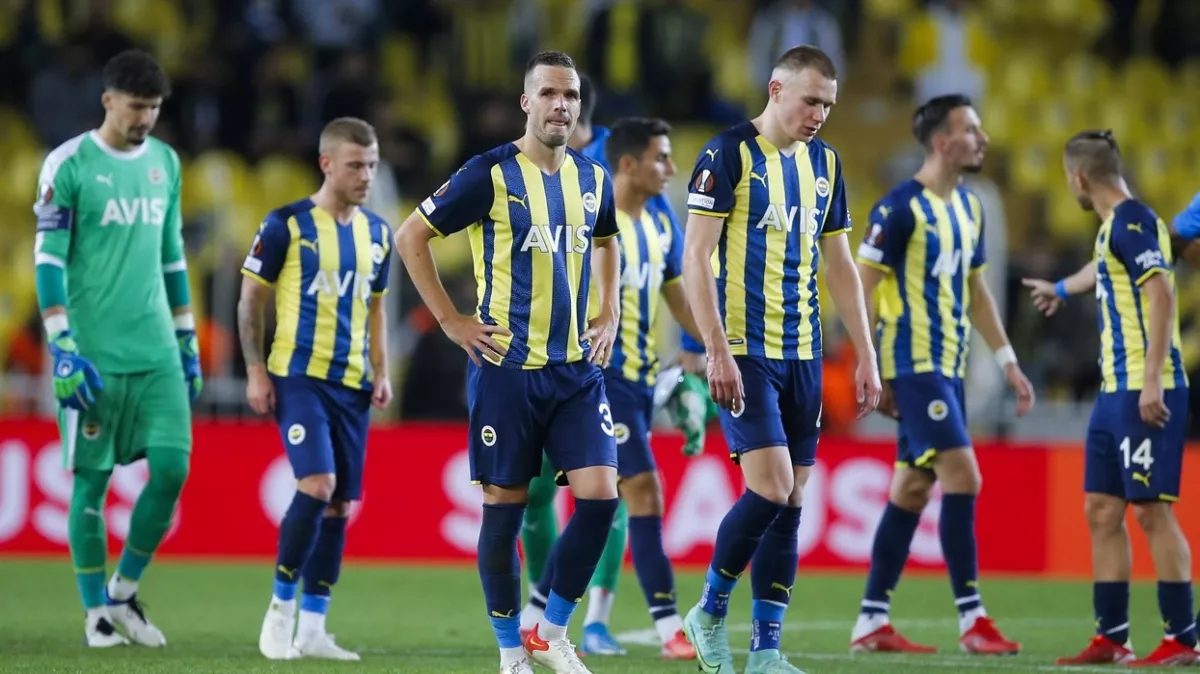 Fenerbahçe'de kim kaptan olacak?