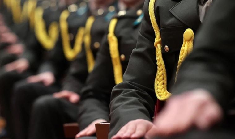 'Tarikat' tehlikesini gündeme getirdi, giriş yasağı geldi: "Daha ne kadar alçalacaksınız merakla bekliyorum"