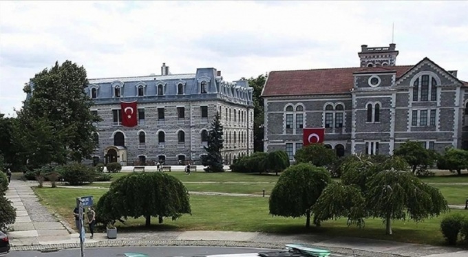 Atanmış yönetim durmak bilmiyor: Bu kez de Boğaziçi Üniversitesi Yayınevi kapatıldı