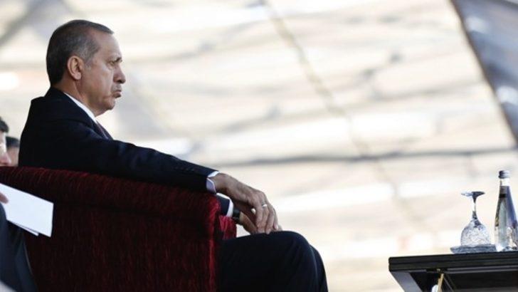 Erdoğan'ın eski yol arkadaşından sert sözler: "Güçlü toplum güçlü lideri ne yapsın?"