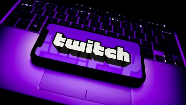 Twitch'de ünlü yayıncıların tüm bilgileri ifşa edildi: Canlı yayında çileden çıktı