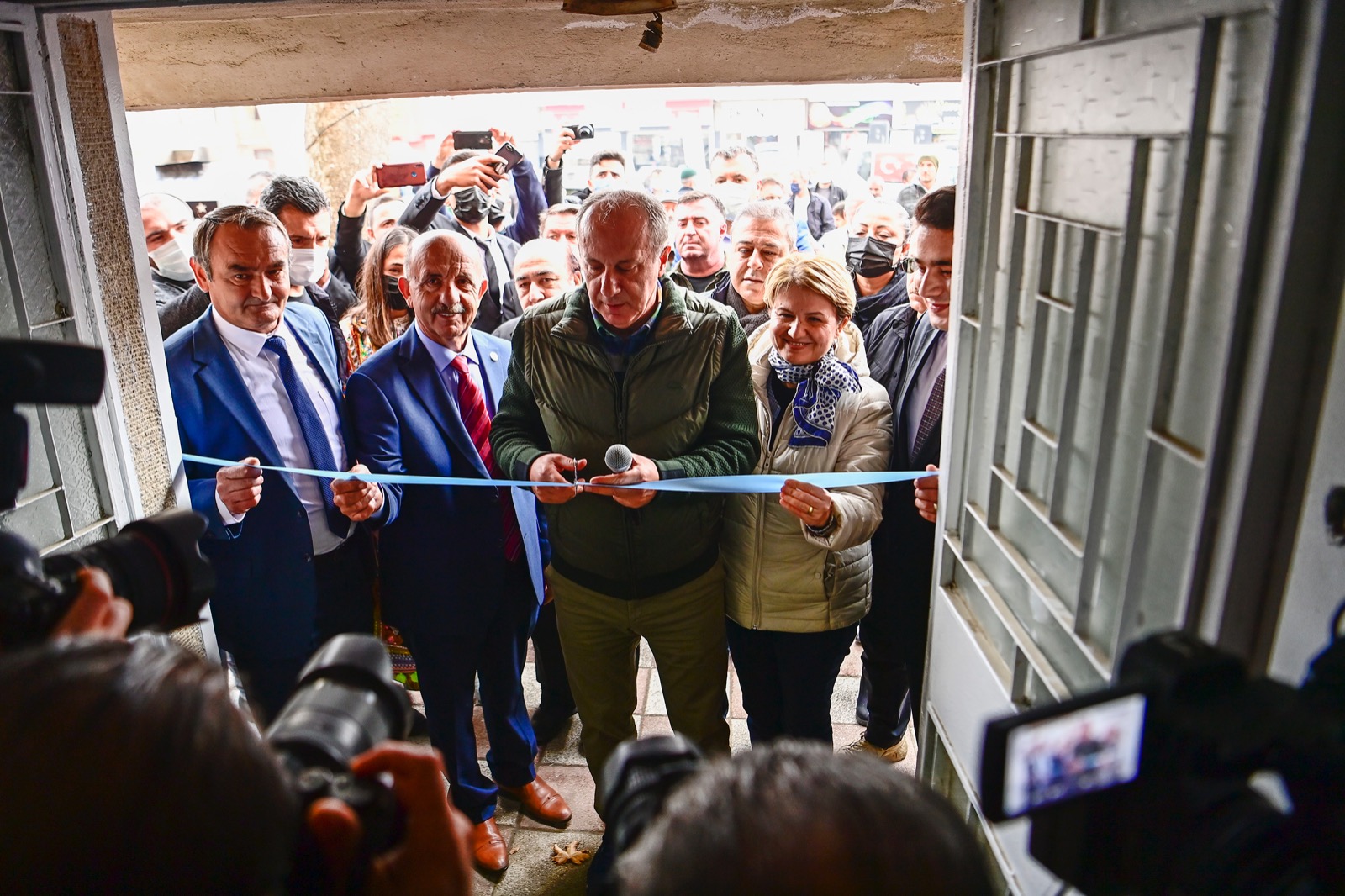 Muharrem İnce yurttaşlara seslendi: “Faturanızın yüzde yüz düşmesini istiyorsanız...”