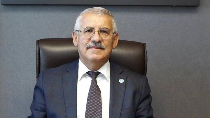 "İşe gitmeden maaş alan MHP'liler var" dedi ve isimlerini açıkladı: "Ne milliyetçiliğe ne de vicdana sığar"