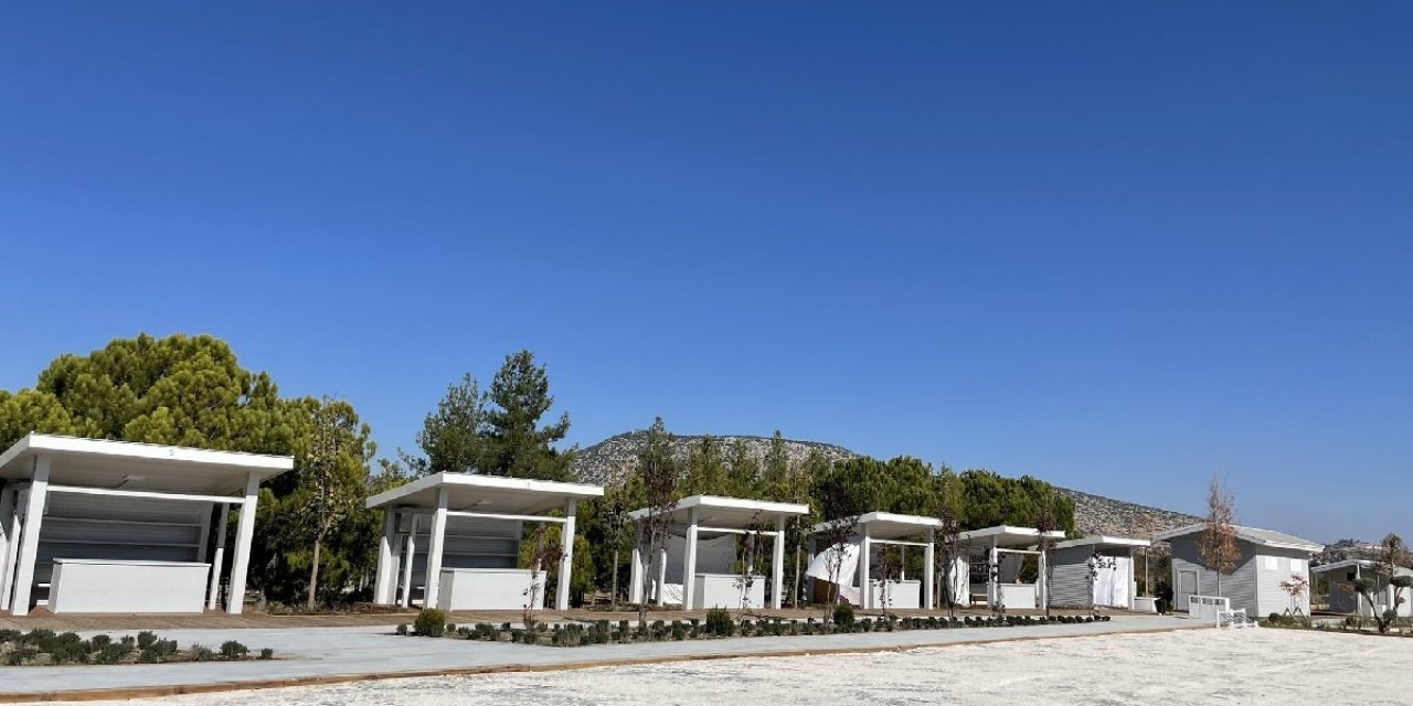 Çevrecilerden Salda Gölü tepkisi