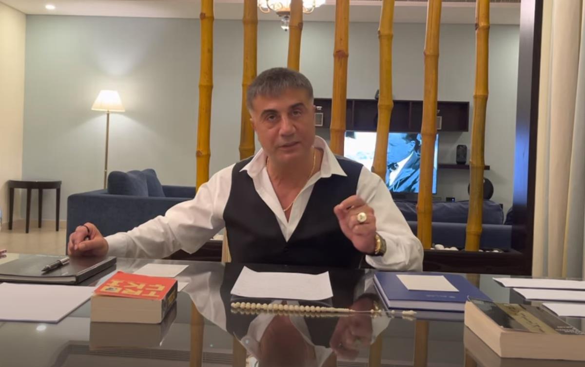 Sedat Peker'den Diyanet'e fetva tepkisi: "Kimin kimi öpebileceğini, kimin kimi dürtebileceğini bir seferde öğrenelim de..."