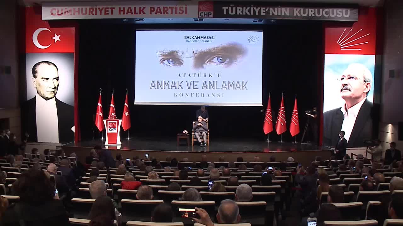 Prof. Dr. İlber Ortaylı: "İnsanlar Atatürk’ün özlediği şeye girdiler"