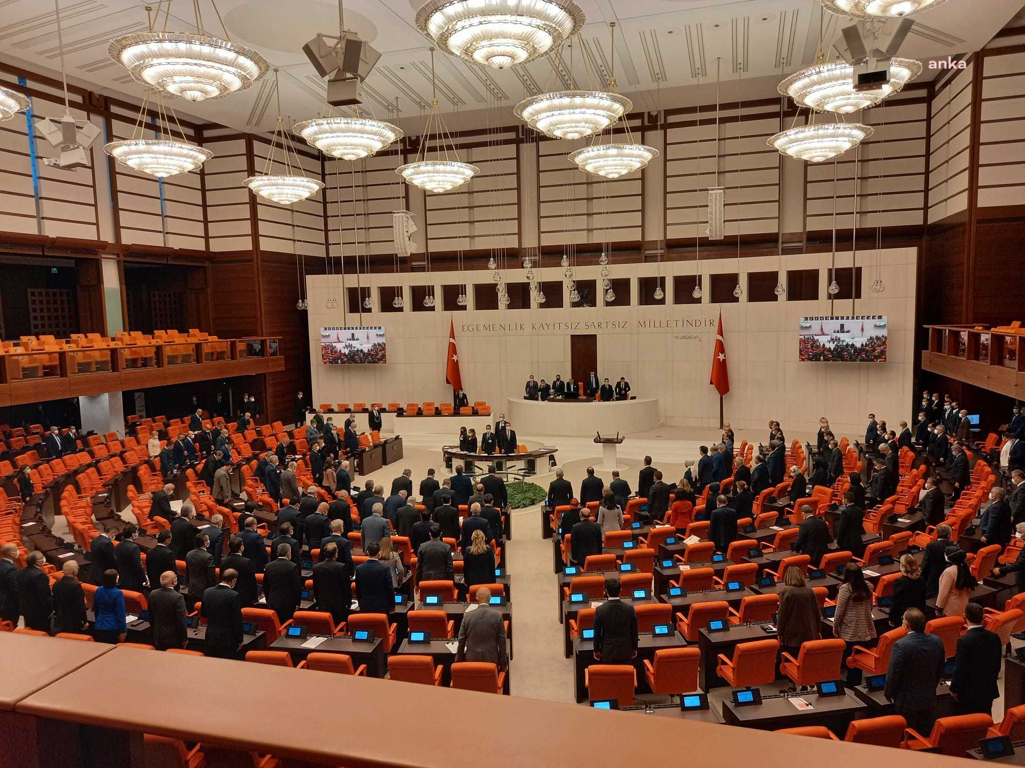 TBMM mesaisine Ulu Önder Atatürk için yapılan saygı duruşu ile başladı