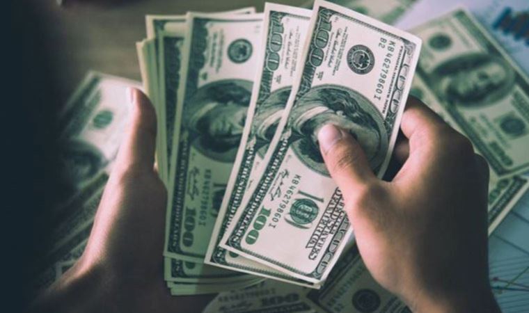Türk Lirası hızla değer kaybediyor! Dolarda yeni tarihi zirveye ulaşıldı
