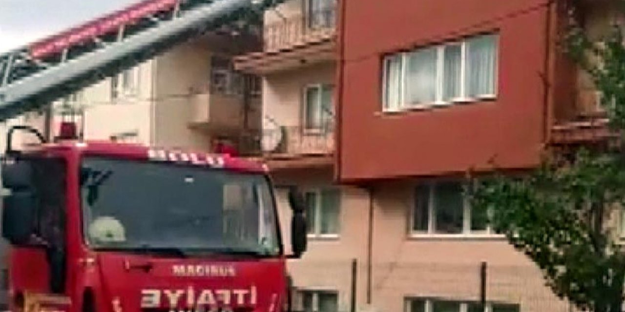 Sadece işitme cihazını takmamış