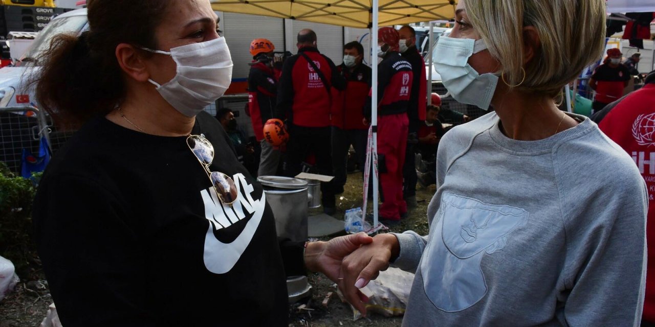 İki kardeşi, görüntülü görüşme depremden nasıl kurtardı
