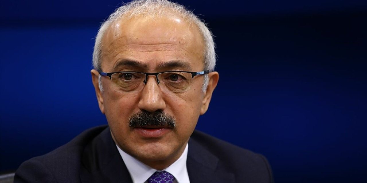 Dolar yükselirken Bakan Elvan'ın açıklamaları dikkat çekti