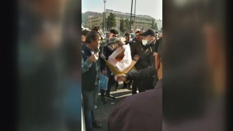Zamları protesto eden esnafa 'gösteri yasağı' gözaltısı