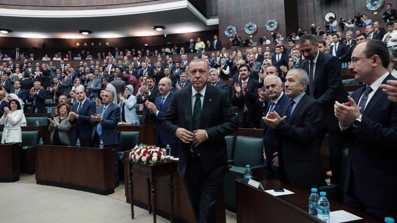 "Erdoğan'la görüştü farklı görev istedi": AKP'de sürpriz görev değişimi!