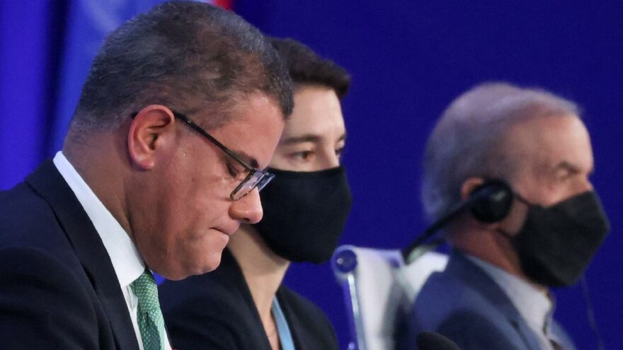 İklim Zirvesi’ne gözyaşlarıyla damga vuran başkan konuştu: "Neden böyle bir hamle yaptıklarını açıklamak zorundalar"