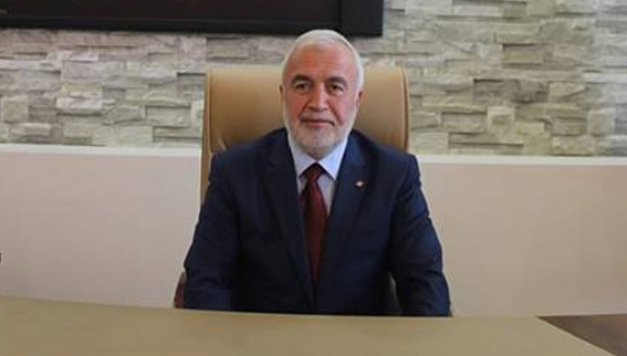 Şehit yakını işçilere ettiği hakaretle gündeme gelmişti: AKP'li başkan bu kez gazeteci tehdit etti