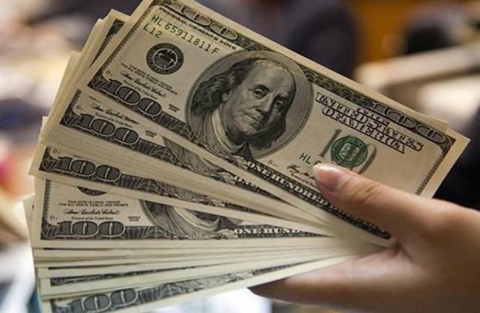 Ünlü ekonomistten kritik dolar yorumu: "Şok dalgası geliyor"