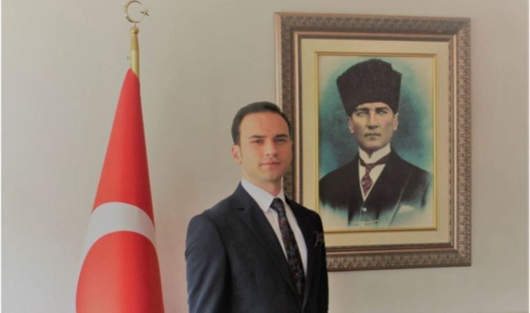 Detaylar ortaya çıktı! Görevden alınan kaymakama 'Türk Bayrağı' sorusu