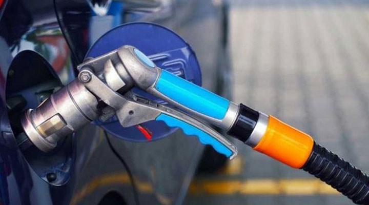 Dolar/TL 'deki yükseliş akaryakıt fiyatlarında baskı yaratıyor: Benzine zam geliyor