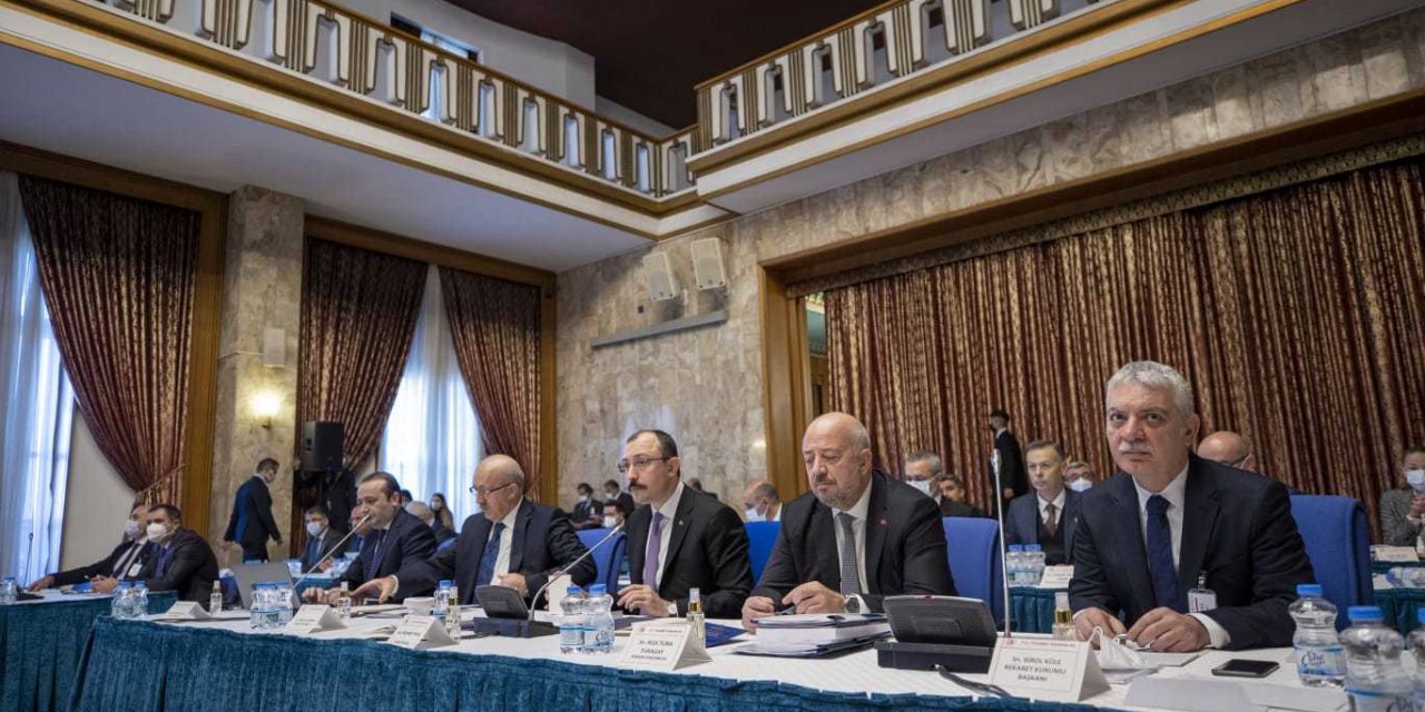 BAKAN MUŞ: “AK PARTİ 20 YILDIR 20 BÜTÇE YAPTI,  BU 21'İNCİ; BU DAĞITIMI İYİ YAPABİLDİĞİİÇİN İKTİDARDA TUTULDU”