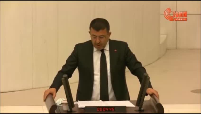 CHP'li Veli Ağbaba'dan AKP'li isme: "Uyuşturucudan utanmıyorsun laf atıyorsun utanmadan..."