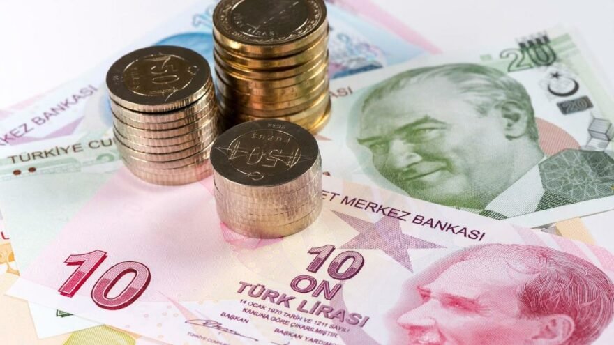 Merkez Bankası'nın faiz kararı sonrası tepkiler devam ediyor: "Türk Lirası’nı spekülatörlerin oyuncağı yaptılar"