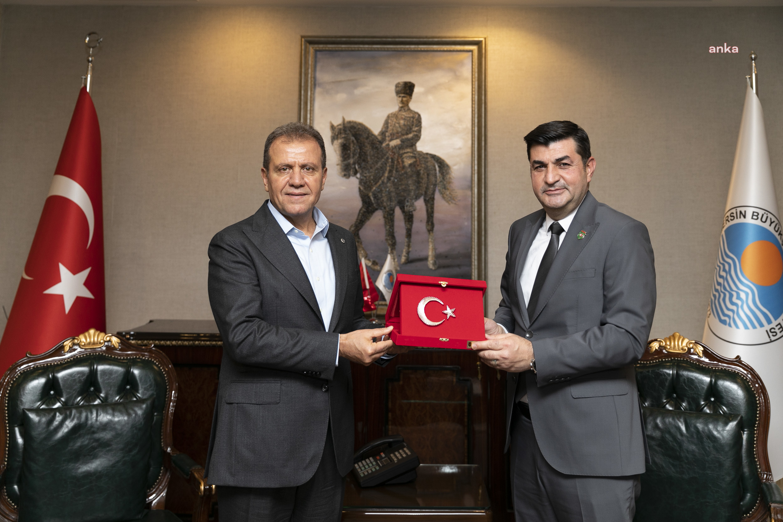 Vahap Seçer: "Her zaman şehit ailelerimizin ve gazilerimizin yanındayız"