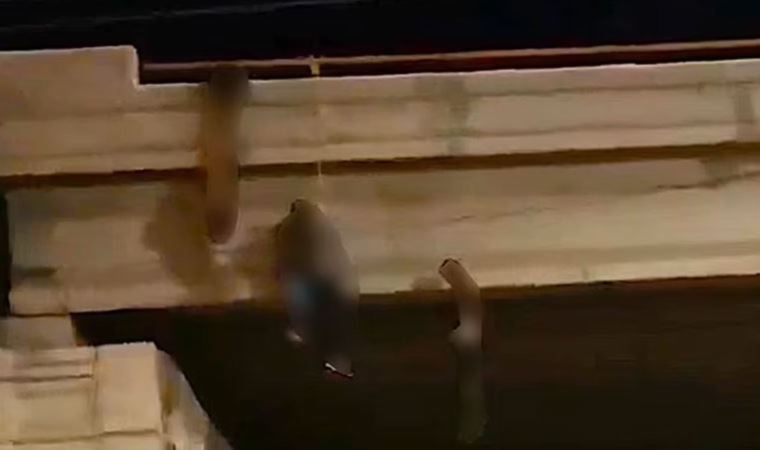 9'u üst geçide asılı, 10 ceset bulundu