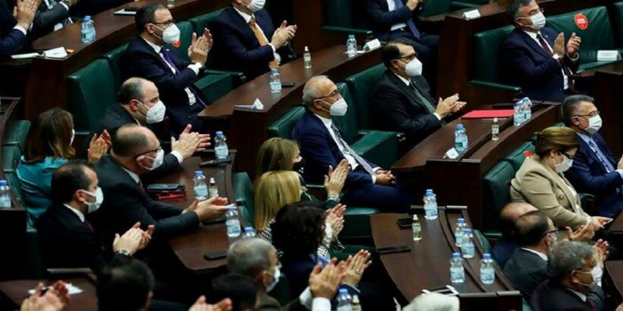 Murat Yetkin'den çarpıcı analiz: Lütfü Elvan'ın yerine Diyanet çevresinden biri mi gelecek?