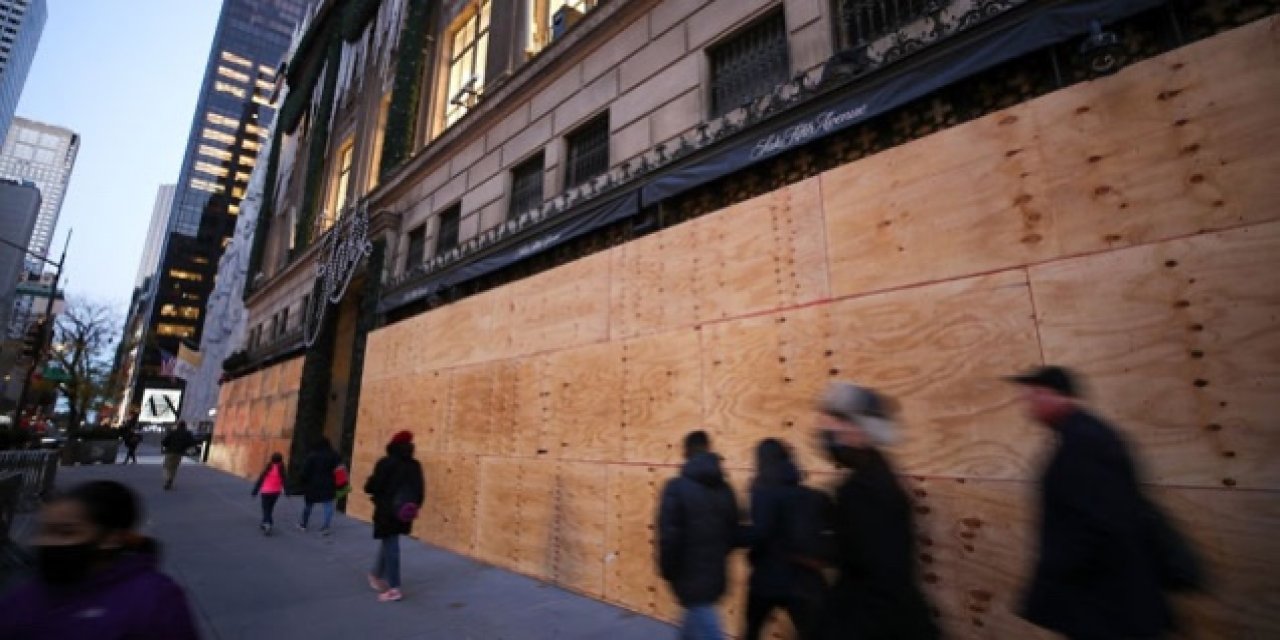 ABD’de tarihi seçim: Washington'daki mağazalar yağmalanmaya karşı önlem aldı