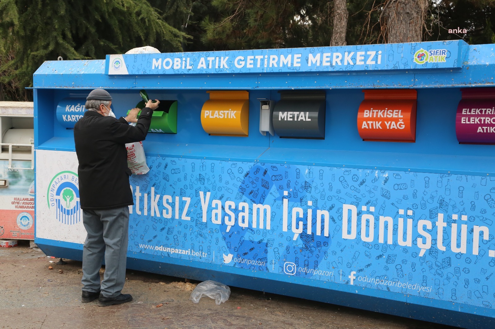 Odunpazarı Belediyesi'nden mobil atık merkezi