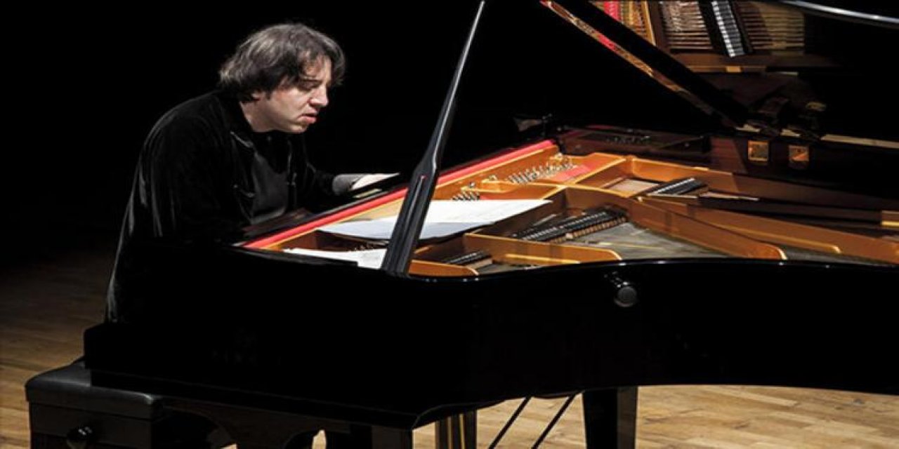 Fazıl Say’dan AKM'deki salonun adının değiştirilmesine tepki: Niyet Atatürk adını daha az görünür yapmak mı?