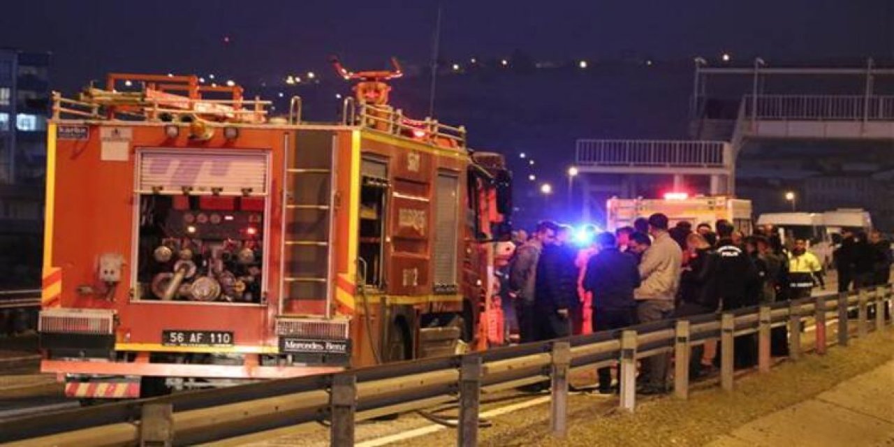 Askeri araç devrildi! Yaralılar var