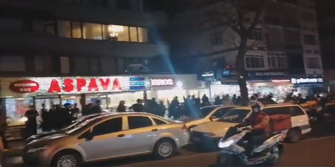 Ankara'da halk 'AKP istifa' sloganları ile sokağa çıktı