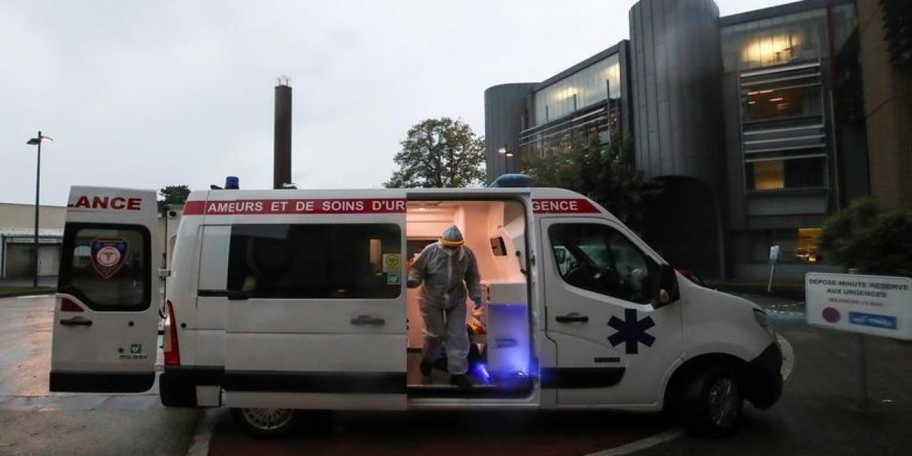 Omicron varyantı tespit edilen kadın Türkiye’den uçmuş