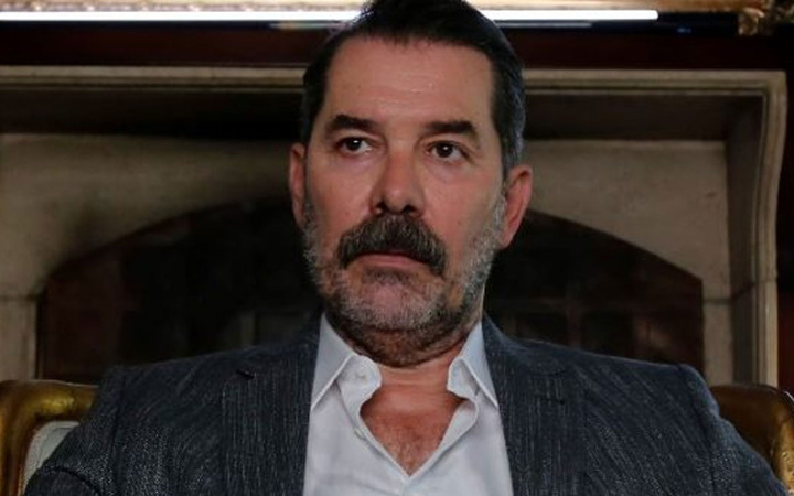 Ünlü oyuncu Fikret Kuşkan hastanelik oldu