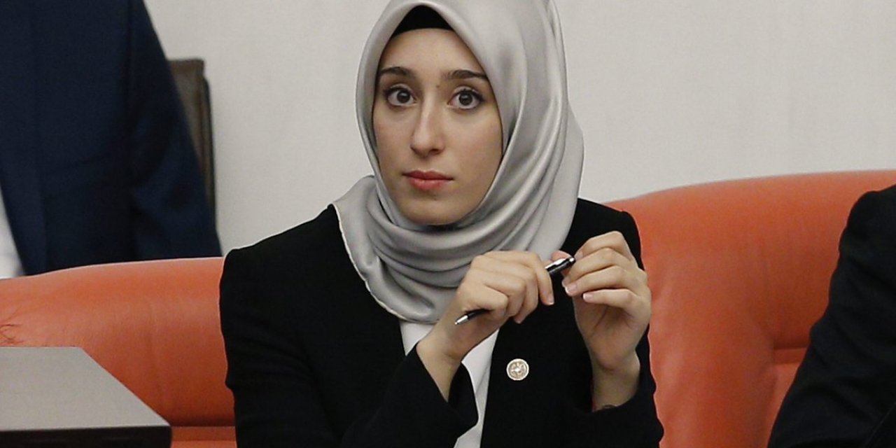 Akıma ayak uydurmaya çalışırken Kılıçdaroğlu'nu hedef almıştı... AKP'li Rümeysa Kadak'a yaptığı paylaşıma pişman eden yanıtlar geldi