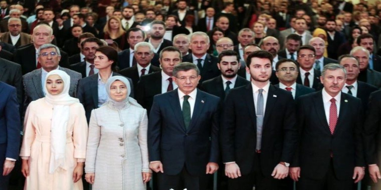 Gelecek Partisi’nde toplu istifa depremi