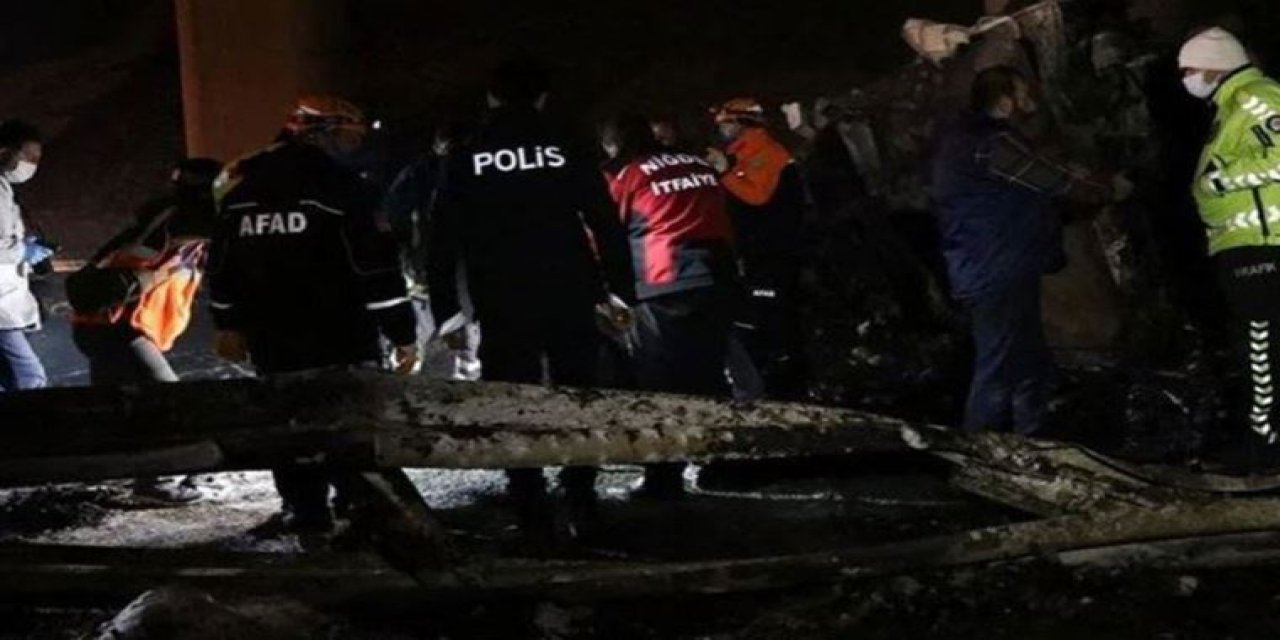 Köprüden düşen TIR yandı: Hayatını kaybedenler ve yaralılar var