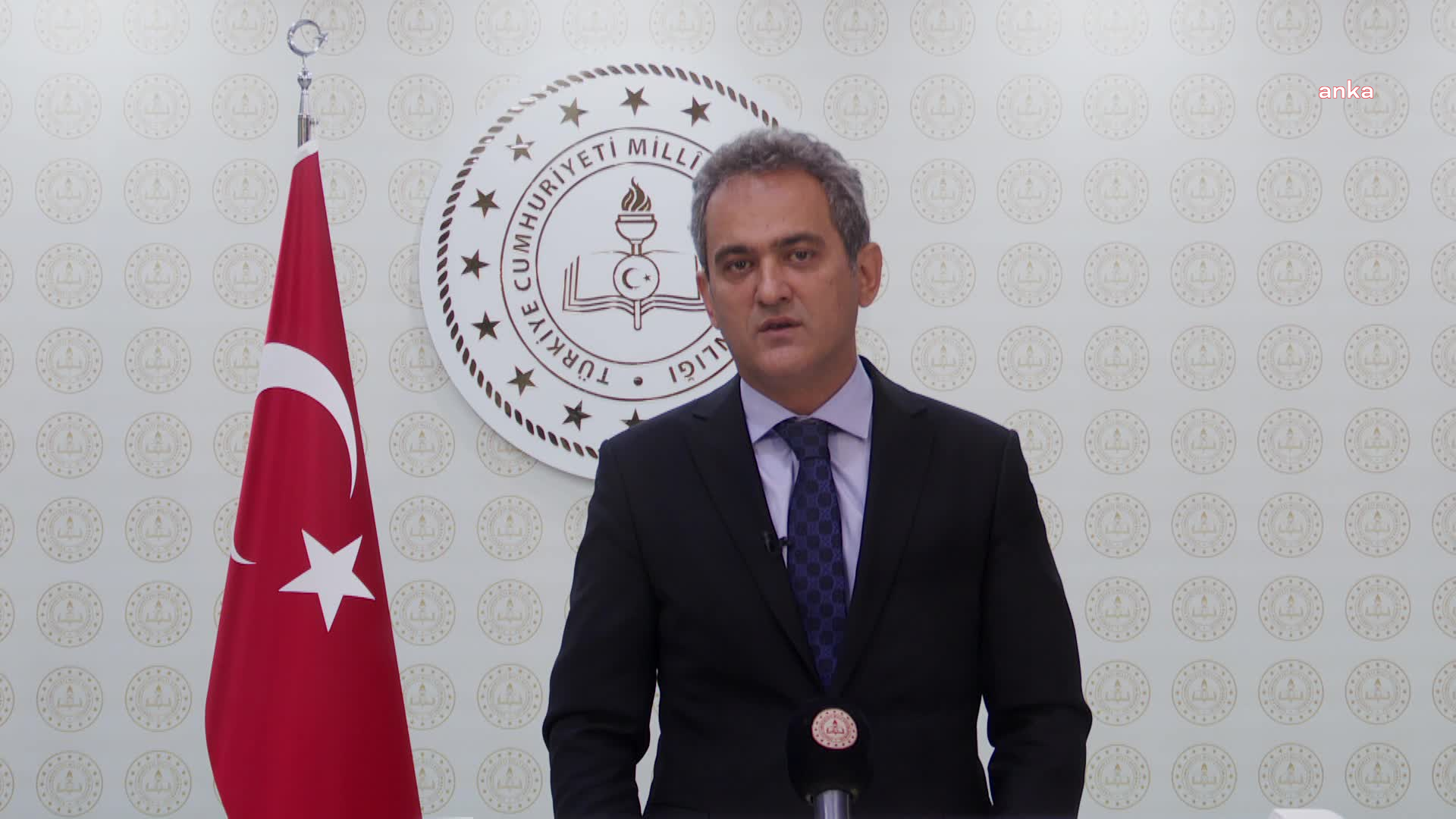 Mahmut Özer: "Şurada ele alacağımız 3 ana konudan biri öğretmenlerin mesleki gelişimi"