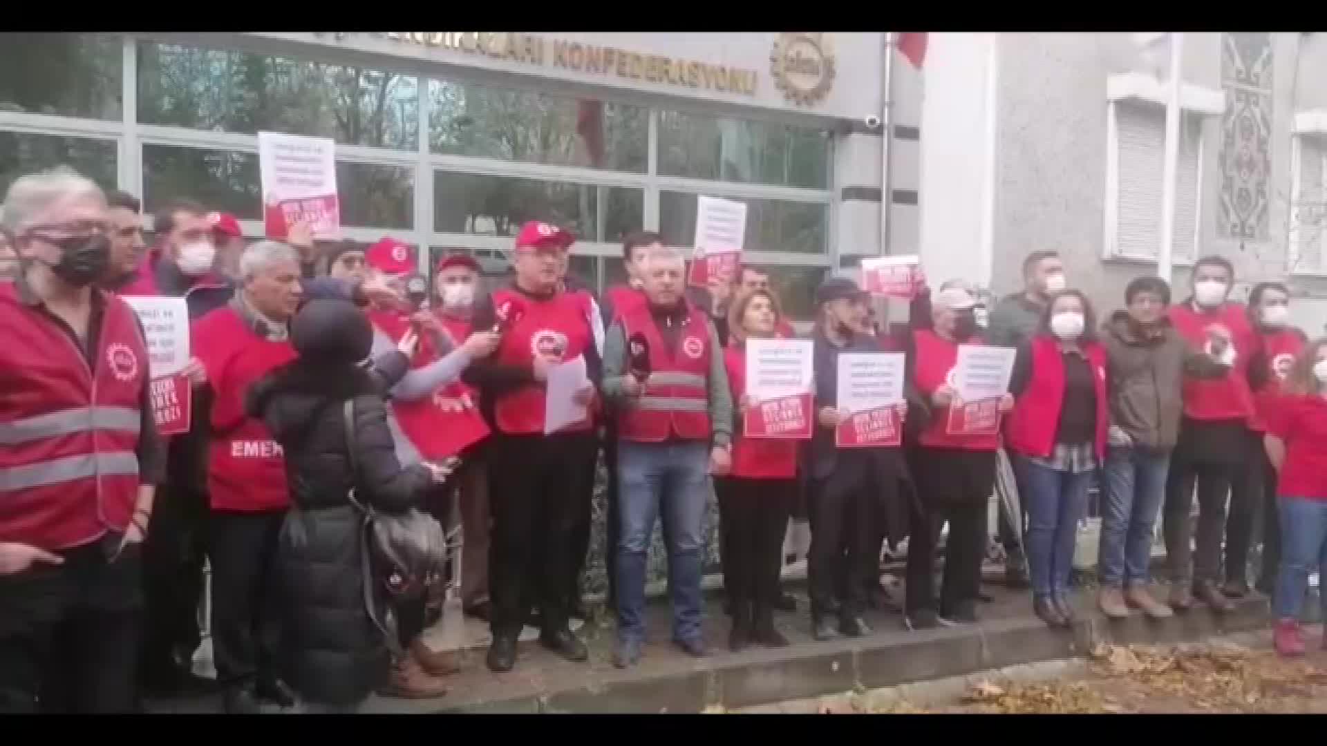 DİSK İstanbul temsilcisi Karataş: “Asgari ücreti 5200’e netledik, yeni bir tespit yapsak daha farklı bir rakam çıkar"