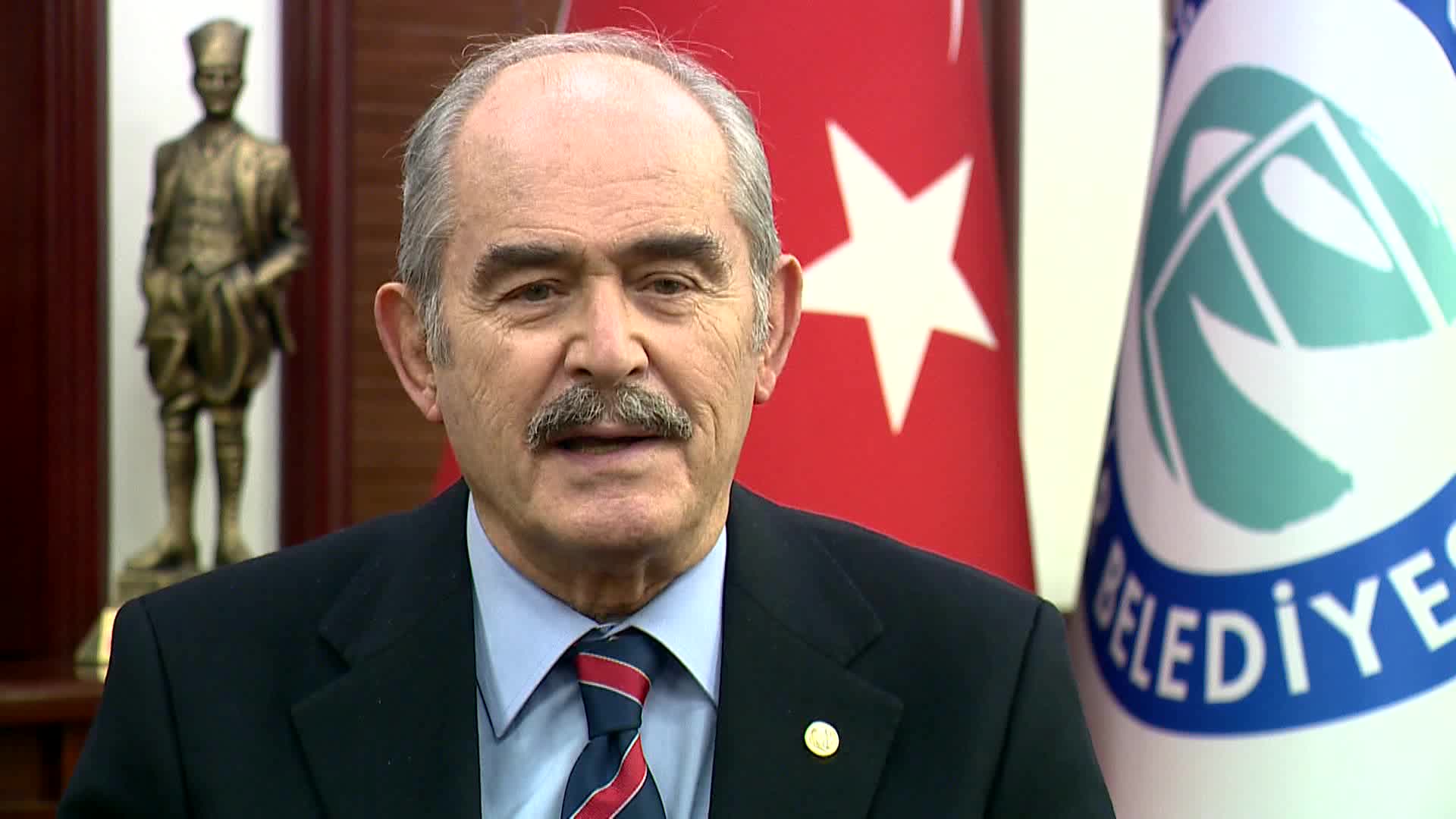 Yılmaz Büyükerşen: "Sistem tam bir topal ördek modelidir"