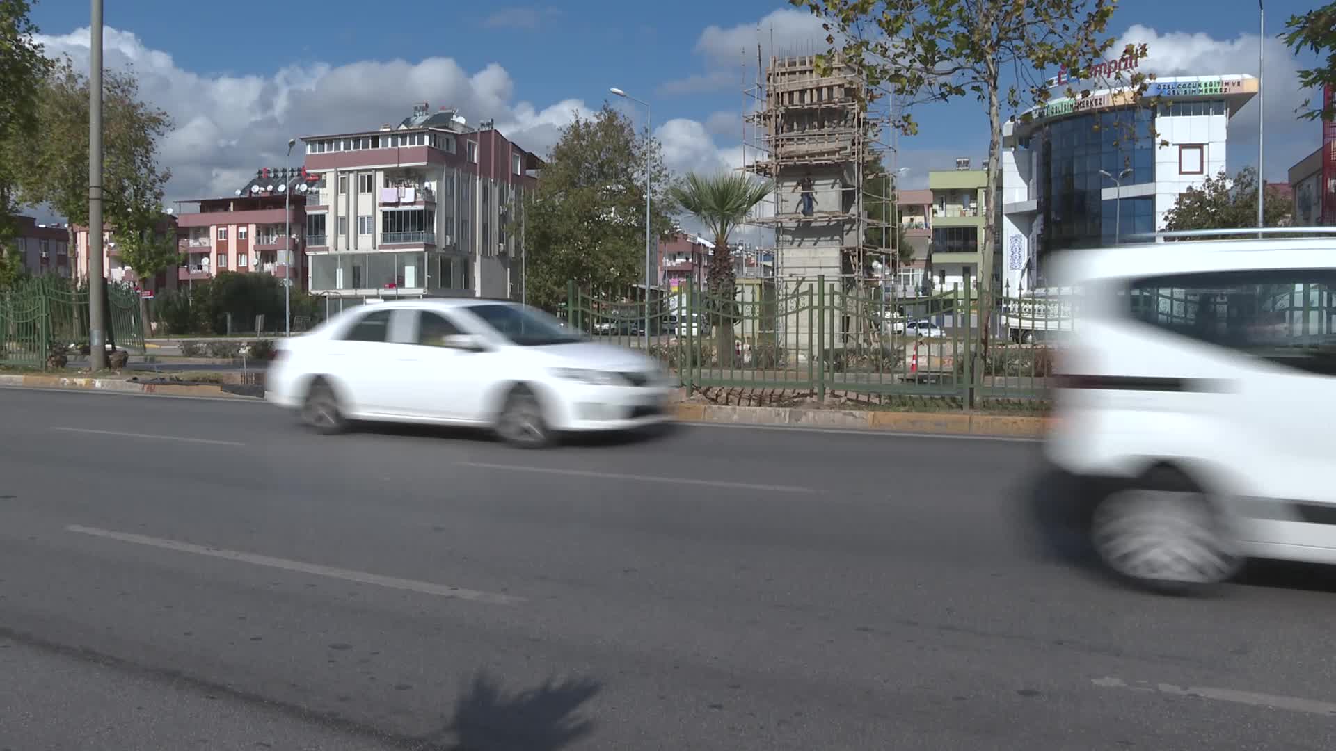 Antalya Büyükşehir'den Gazi Bulvarı'na üst geçit