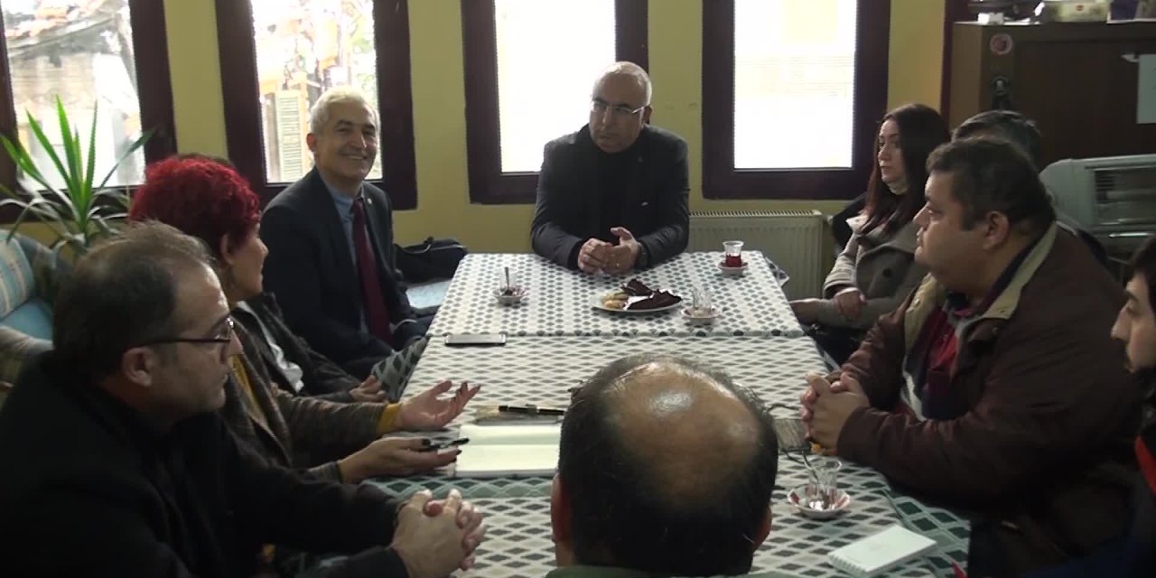 EYT Başkanı: "Asgari ücret 5 bin 500 TL'den aşağı olmaması gerekir"