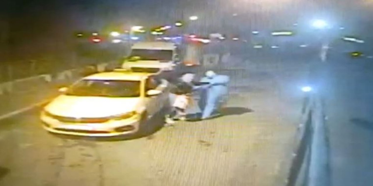 Kameralara yansıdı: Taksicinin ittiği kadın canından oluyordu!