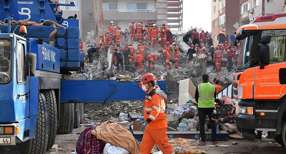 Enkaz altında kalanlarla 112 çalışanlarının konuşması ortaya çıktı: '112'den arıyorum. Siz göçük altında mısınız?'