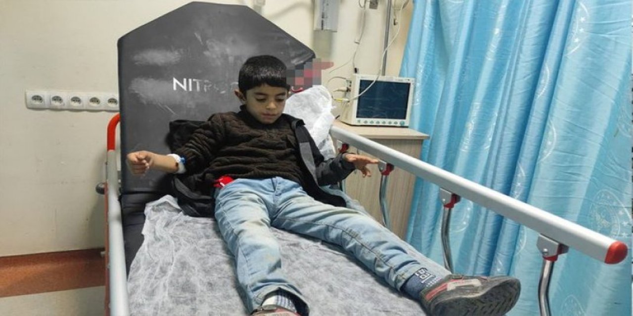 10 yaşındaki çocuğun kafasına saplanan makas operasyonla çıkarıldı