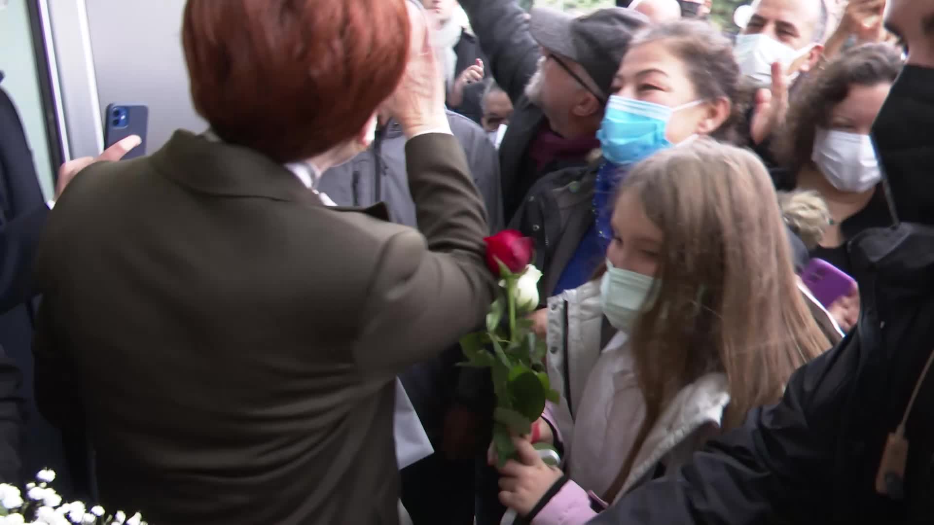 Turgutlu esnafı Akşener'e dert yandı: "Yıl başına kadar 150 lira olacak, ben başka bir şey demiyorum"