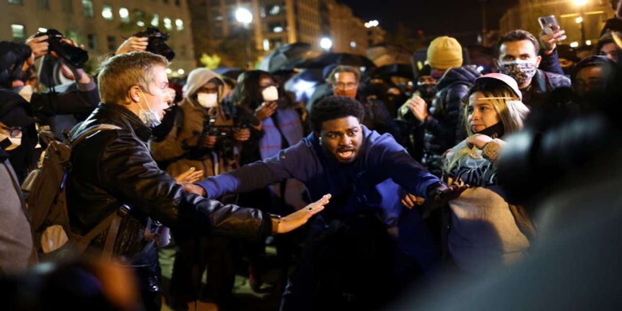 Beyaz Saray yakınında çıkan arbedede Trump yanlısı Proud Boys’un dört üyesi bıçaklandı
