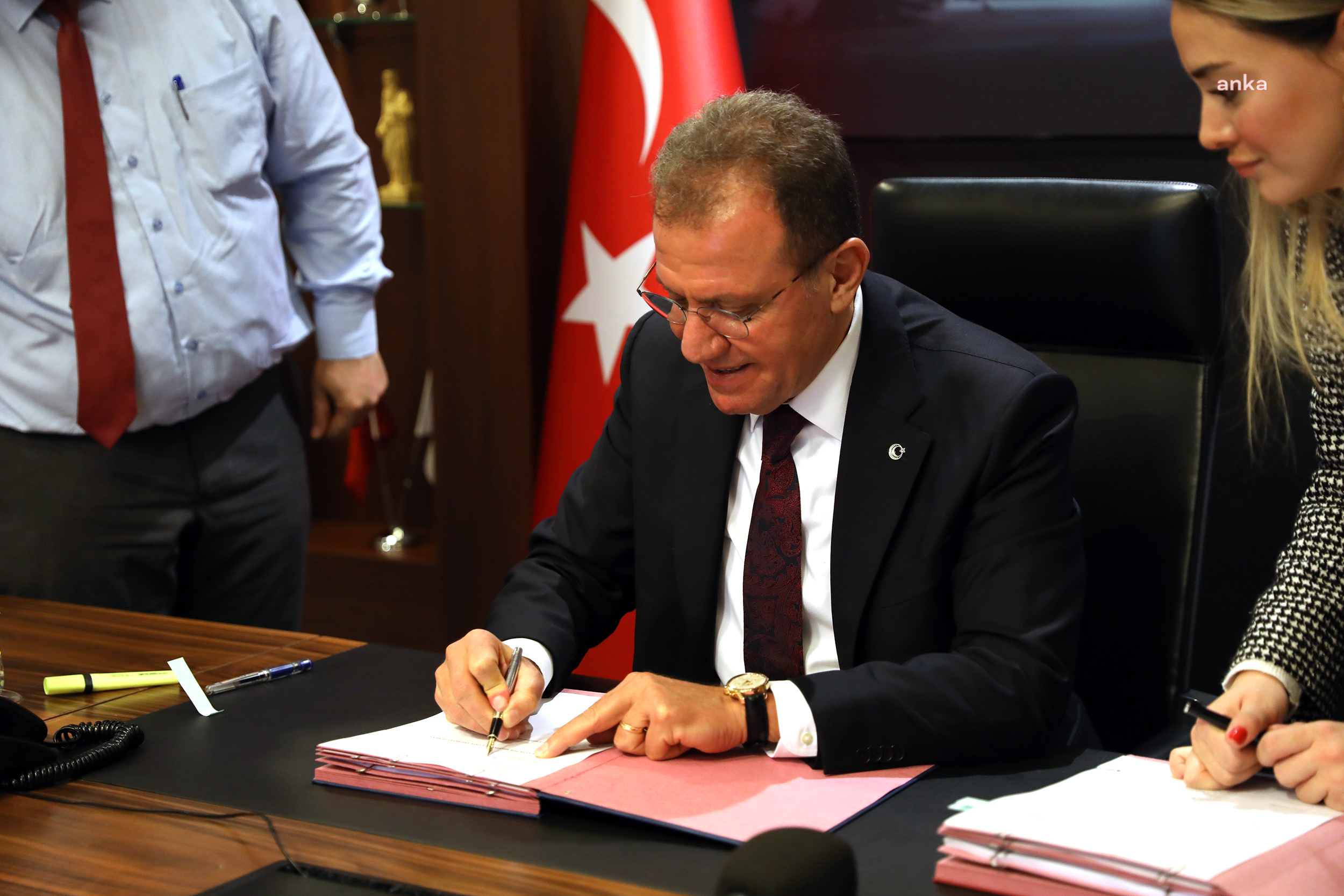 Mersin Büyükşehir'in araç filosu CNG'li otobüsler ile genişliyor